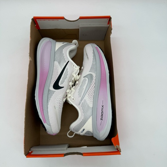 Nike W Vomero 18 Metallic Silver and Pink Women's Size 9.5 IM2503 133 New - Picture 8 of 10